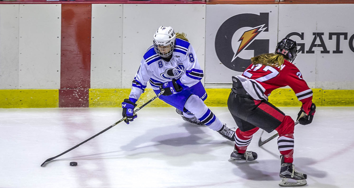 Une persévérance à toute épreuve - Hockey féminin
