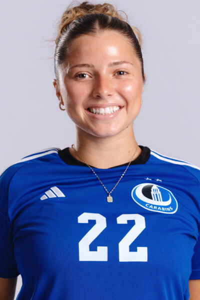 Maude Savaria