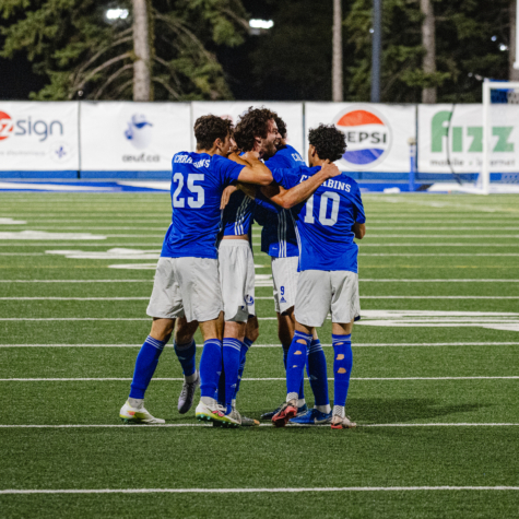 Les Stingers étouffés au CEPSUM