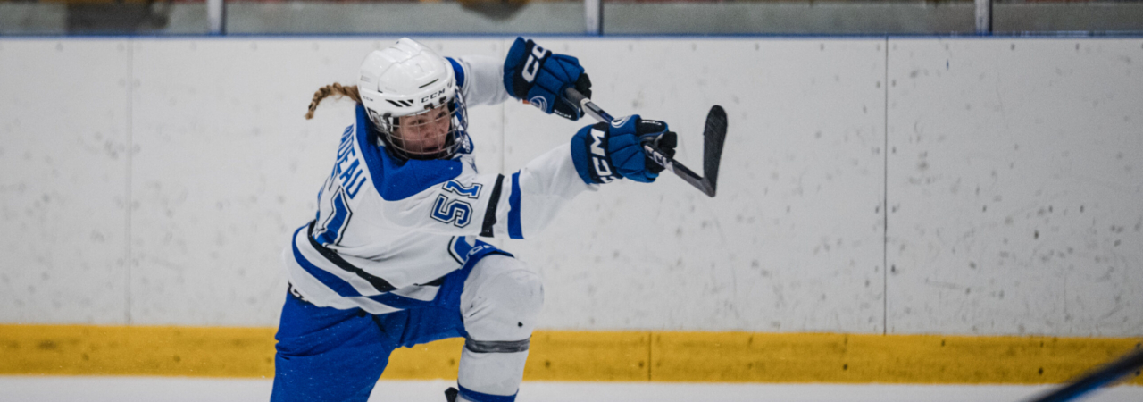 Kelly-Ann Nadeau au Temple de la renommée du Centre sportif Jacques-Lesage