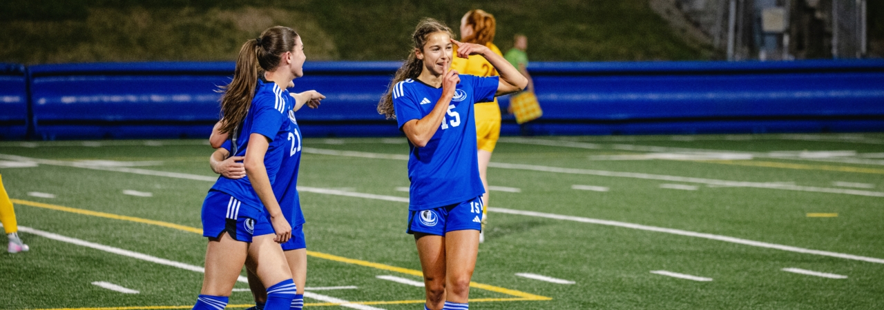Les Bleues dominantes face aux Stingers